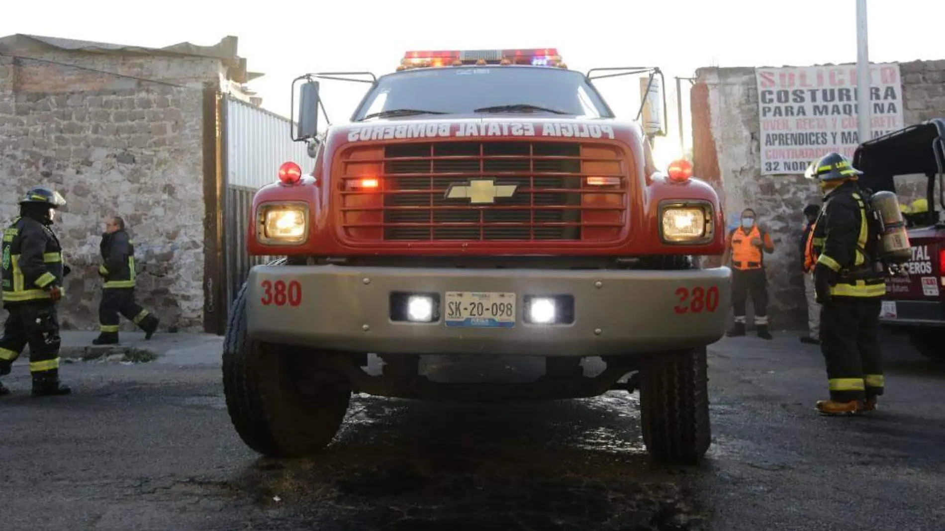 bomberos atienden incendio puebla